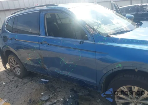 2019 Volkswagen Tiguan 2.0T Se/2.0T Sel/2.0T Sel R-Line/2.0T Sel R-Line Black z USA, uszkodzony, nr VIN 3VV3B7AX7KM057454